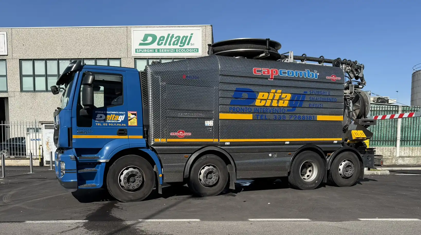 Deltagi-mezzi-Iveco-magirus-Capcombi